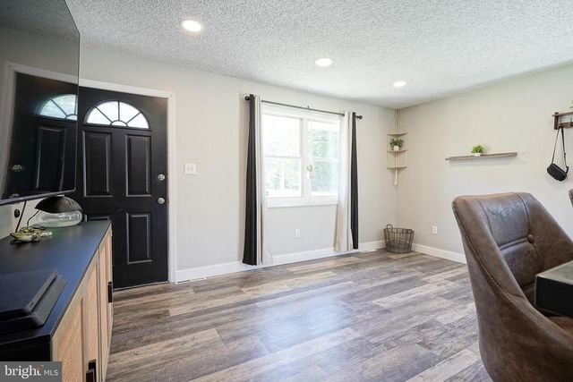 377 N TUCKAHOE RD, Williamstown, NJ 08094