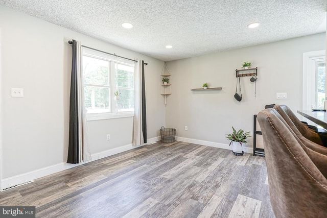 377 N TUCKAHOE RD, Williamstown, NJ 08094