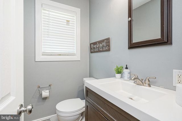 377 N TUCKAHOE RD, Williamstown, NJ 08094