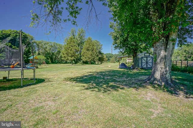 377 N TUCKAHOE RD, Williamstown, NJ 08094