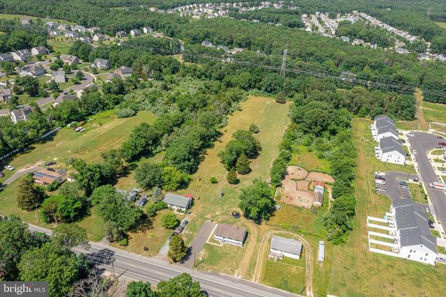 377 N TUCKAHOE RD, Williamstown, NJ 08094