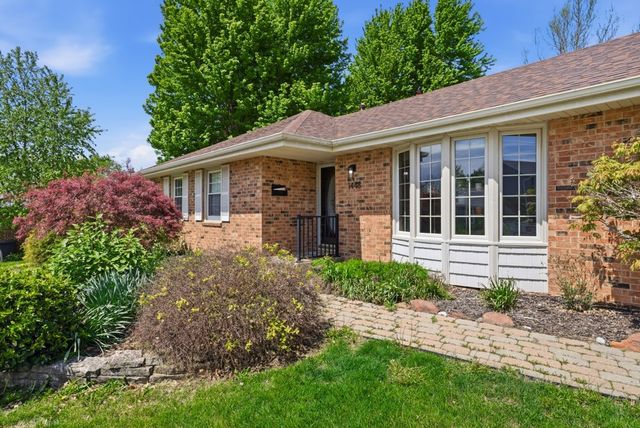 1448 N 6th Avenue E, Newton, IA 50208