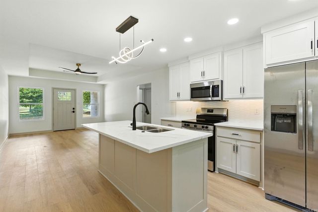 410 N Cedar St Street, Beebe, AR 72012