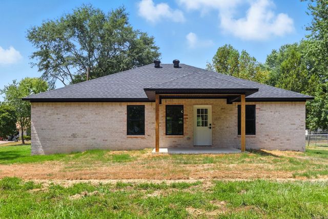 410 N Cedar St Street, Beebe, AR 72012