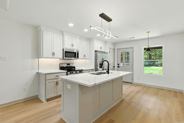 410 N Cedar St Street, Beebe, AR 72012