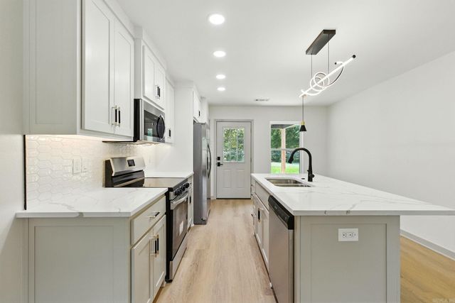 410 N Cedar St Street, Beebe, AR 72012