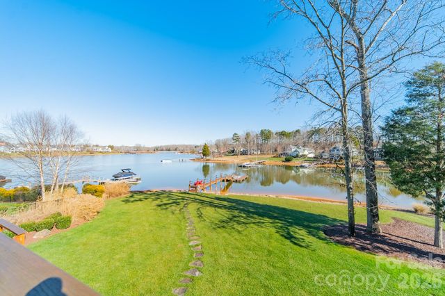 149 Little Indian Loop, Mooresville, NC 28117