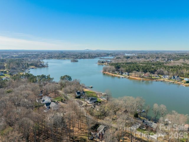 149 Little Indian Loop, Mooresville, NC 28117