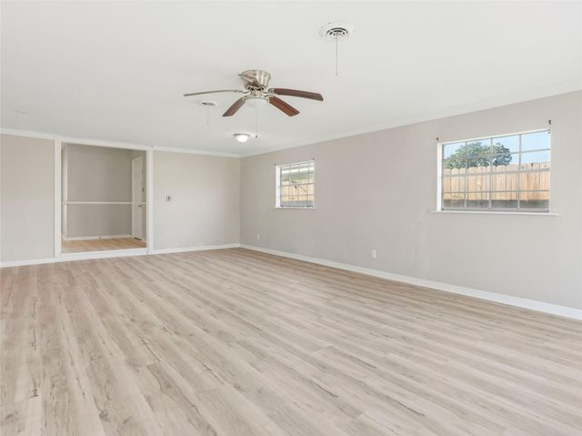 1114 W 11th Street, Freeport, TX 77541