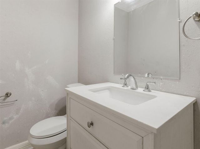 1114 W 11th Street, Freeport, TX 77541