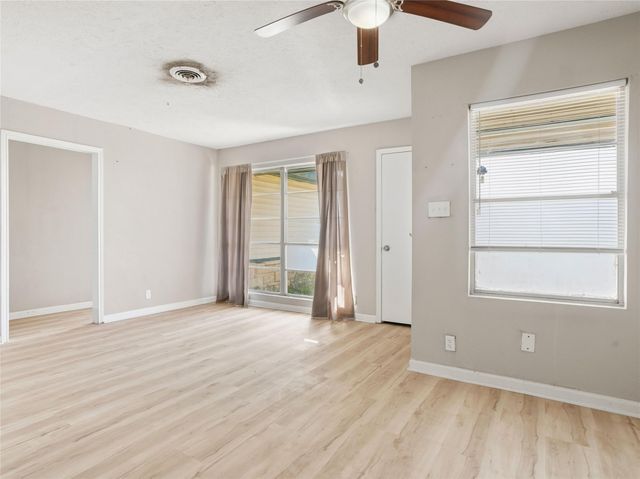 1114 W 11th Street, Freeport, TX 77541