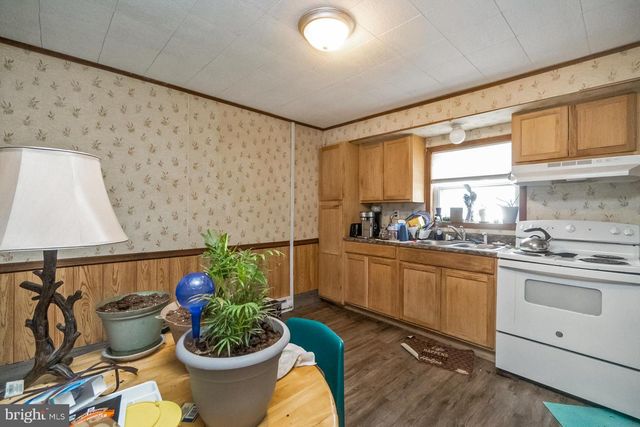 377-379 W RIDGE ST, Lansford, PA 18232