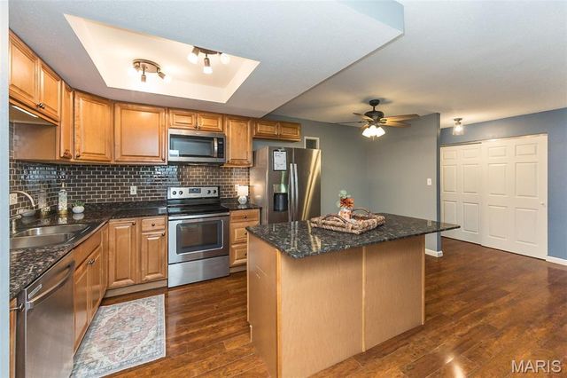 1400 Heritage Landing 103, St Charles, MO 63303