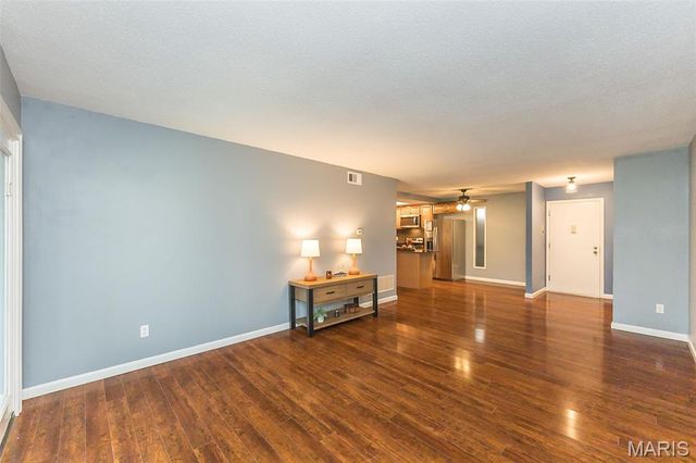 1400 Heritage Landing 103, St Charles, MO 63303