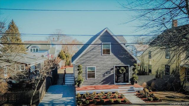 336 2nd Street Street, Greenport, NY 11944