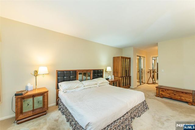 1 Birdseye Circle, Wayne, NJ 07470