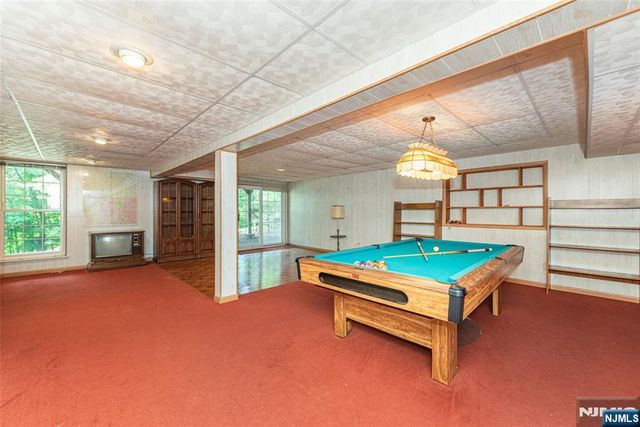 1 Birdseye Circle, Wayne, NJ 07470