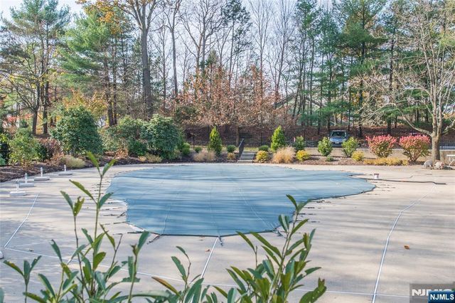 1 Birdseye Circle, Wayne, NJ 07470