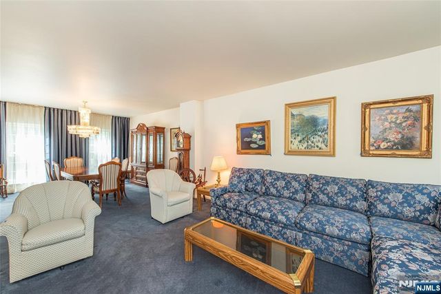 1 Birdseye Circle, Wayne, NJ 07470