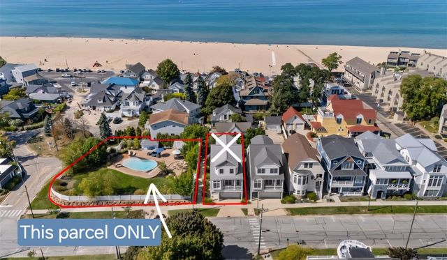 53 N Shore Drive, South Haven, MI 49090