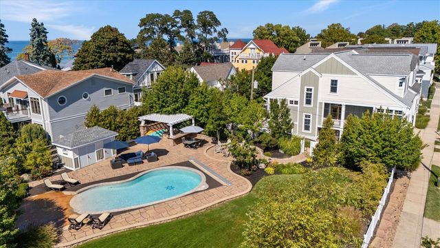 53 N Shore Drive, South Haven, MI 49090