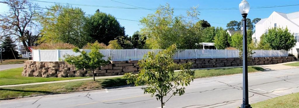 53 N Shore Drive, South Haven, MI 49090