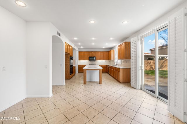 3642 Club Rancho Drive, Palmdale, CA 93551