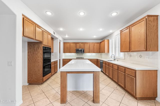 3642 Club Rancho Drive, Palmdale, CA 93551