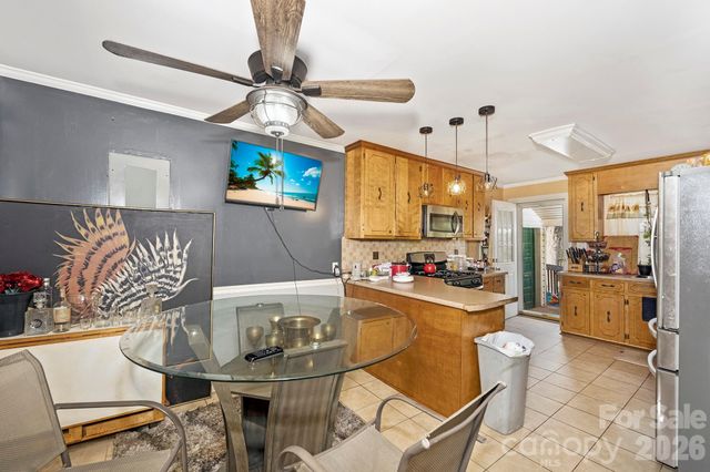 1512 Glenwood Avenue, Salisbury, NC 28146