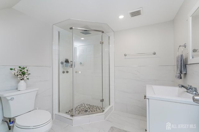 704 Huff Avenue, Manville, NJ 08835