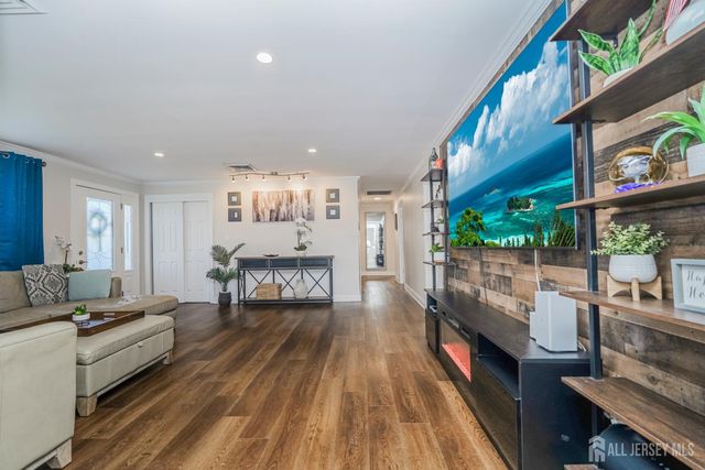 704 Huff Avenue, Manville, NJ 08835