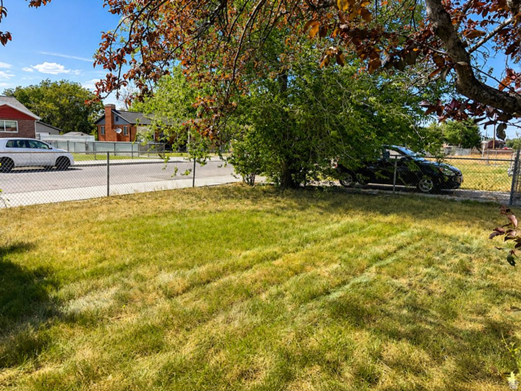 Image 10 of property listing at 8083 S ALLEN ST, Midvale, UT 84047