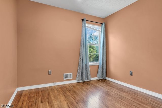 19 Amethyst Way 19, Franklin Twp., NJ 08823