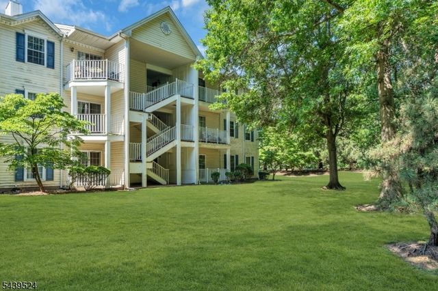 19 Amethyst Way 19, Franklin Twp., NJ 08823