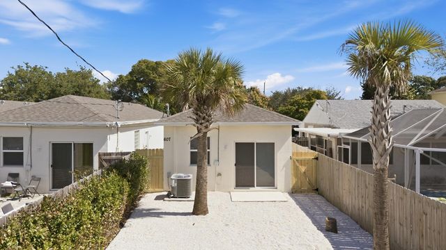607 N F Street, Lake Worth, FL 33460