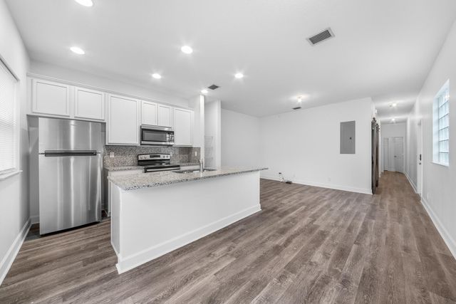 607 N F Street, Lake Worth, FL 33460