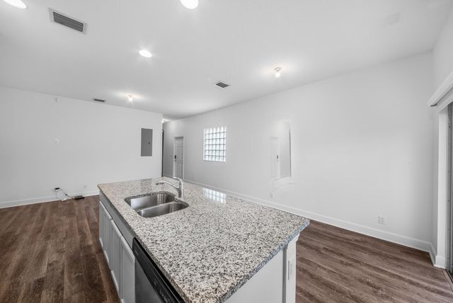 607 N F Street, Lake Worth, FL 33460