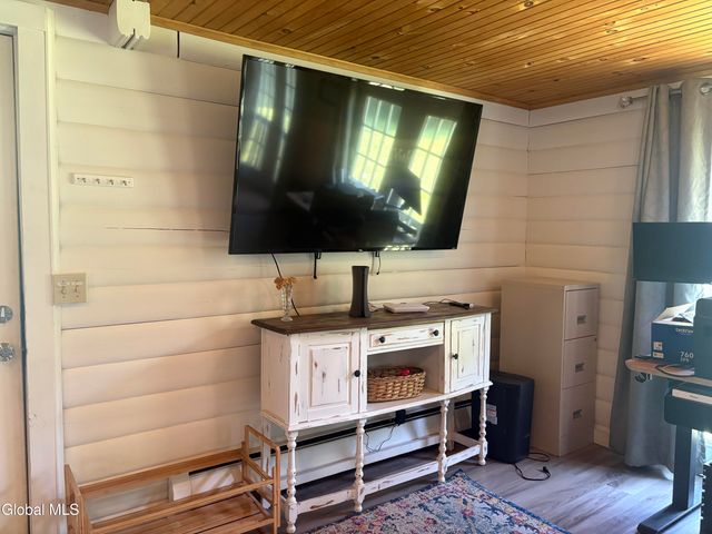 58 Wolcott Road, Crown Point, NY 12928