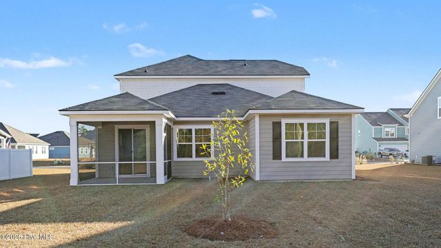 2165 Marietta Circle NW, Ash, NC 28420