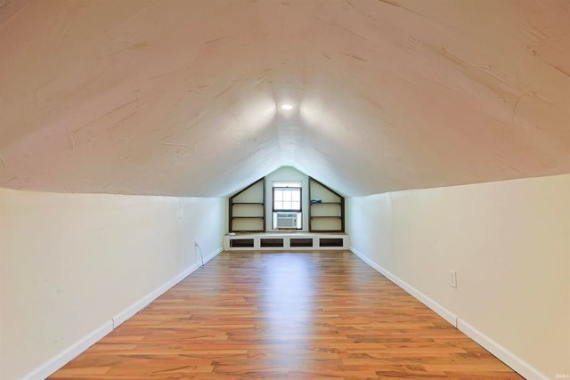 2157 Berkley Place, South Bend, IN 46616