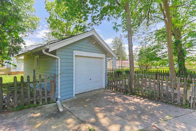 2157 Berkley Place, South Bend, IN 46616