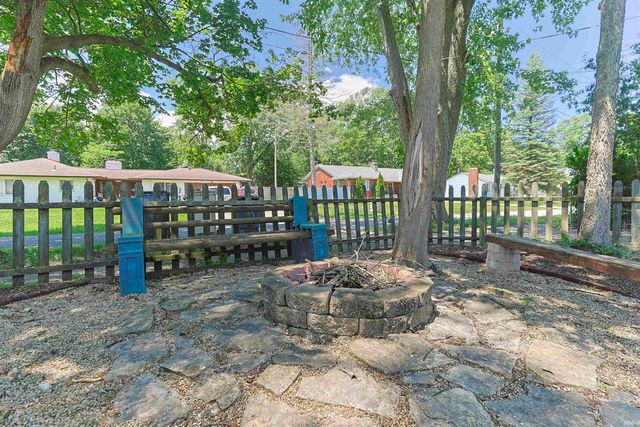 2157 Berkley Place, South Bend, IN 46616