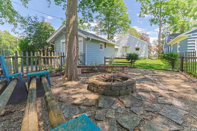 2157 Berkley Place, South Bend, IN 46616
