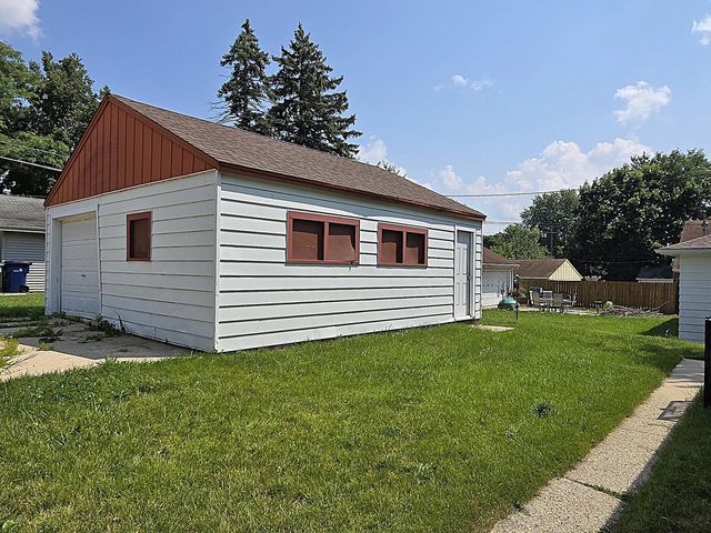 3476 N 96th STREET, Milwaukee, WI 53222