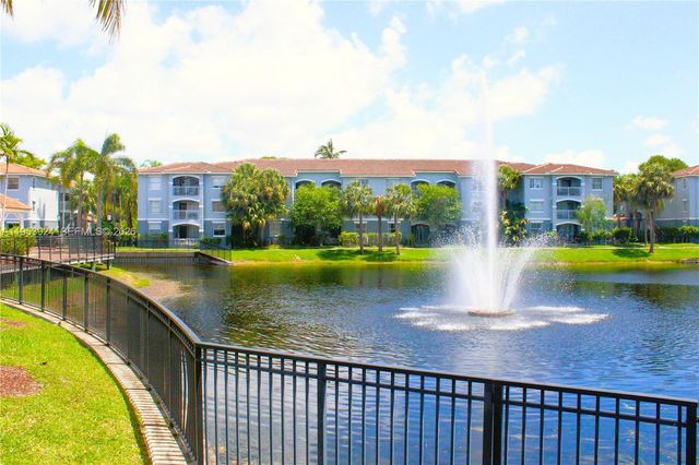 9650 NW 2nd St 4-301, Pembroke Pines, FL 33024