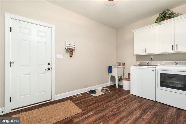 1015 REDBUD RD, Winchester, VA 22603
