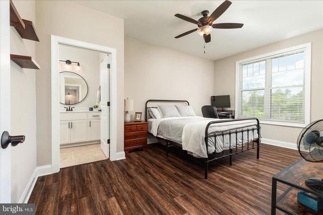 1015 REDBUD RD, Winchester, VA 22603