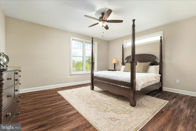 1015 REDBUD RD, Winchester, VA 22603