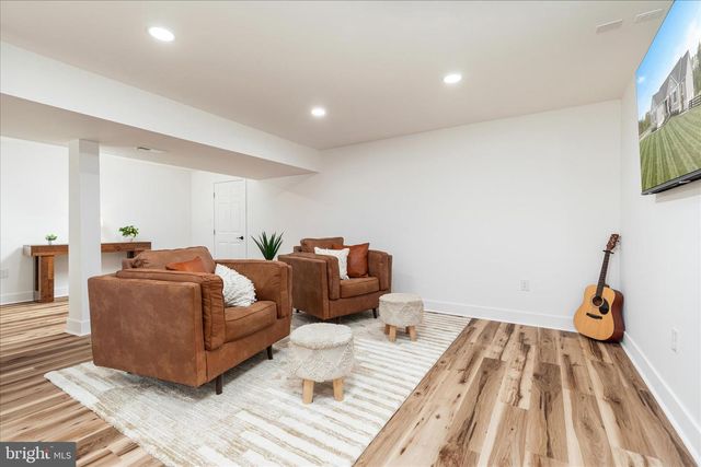 1015 REDBUD RD, Winchester, VA 22603