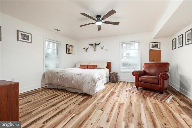 1015 REDBUD RD, Winchester, VA 22603